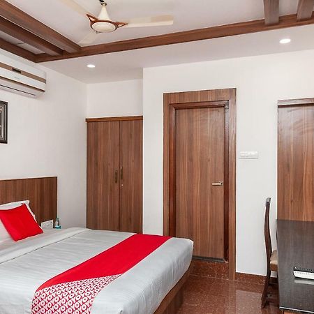 Oyo 29859 Rds Guest House Ambur エクステリア 写真