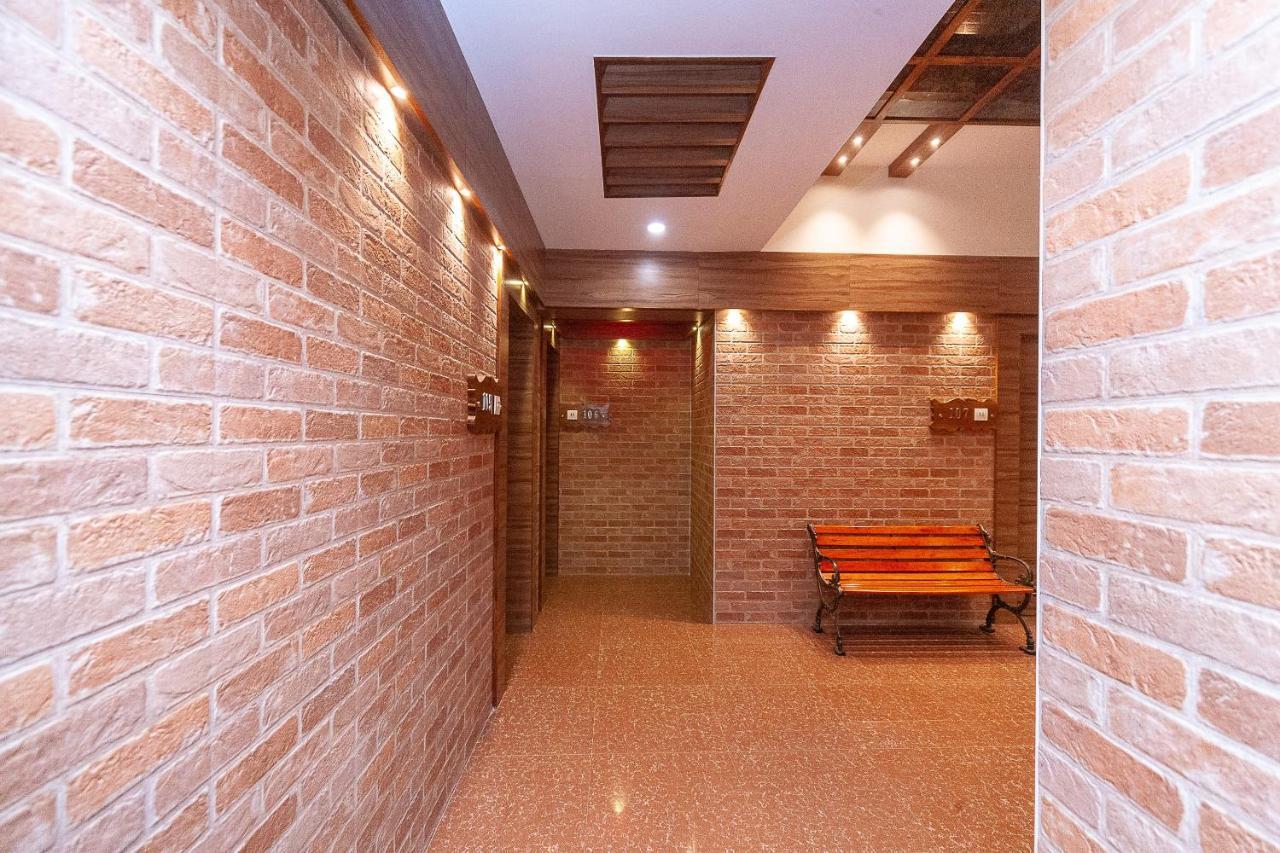 Oyo 29859 Rds Guest House Ambur エクステリア 写真